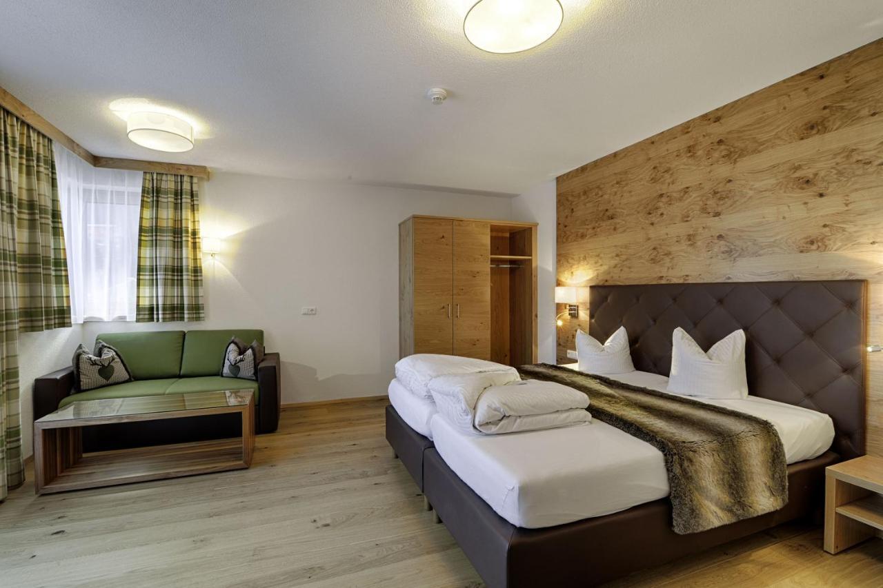 Hotel Enzian Paznaun See Εξωτερικό φωτογραφία