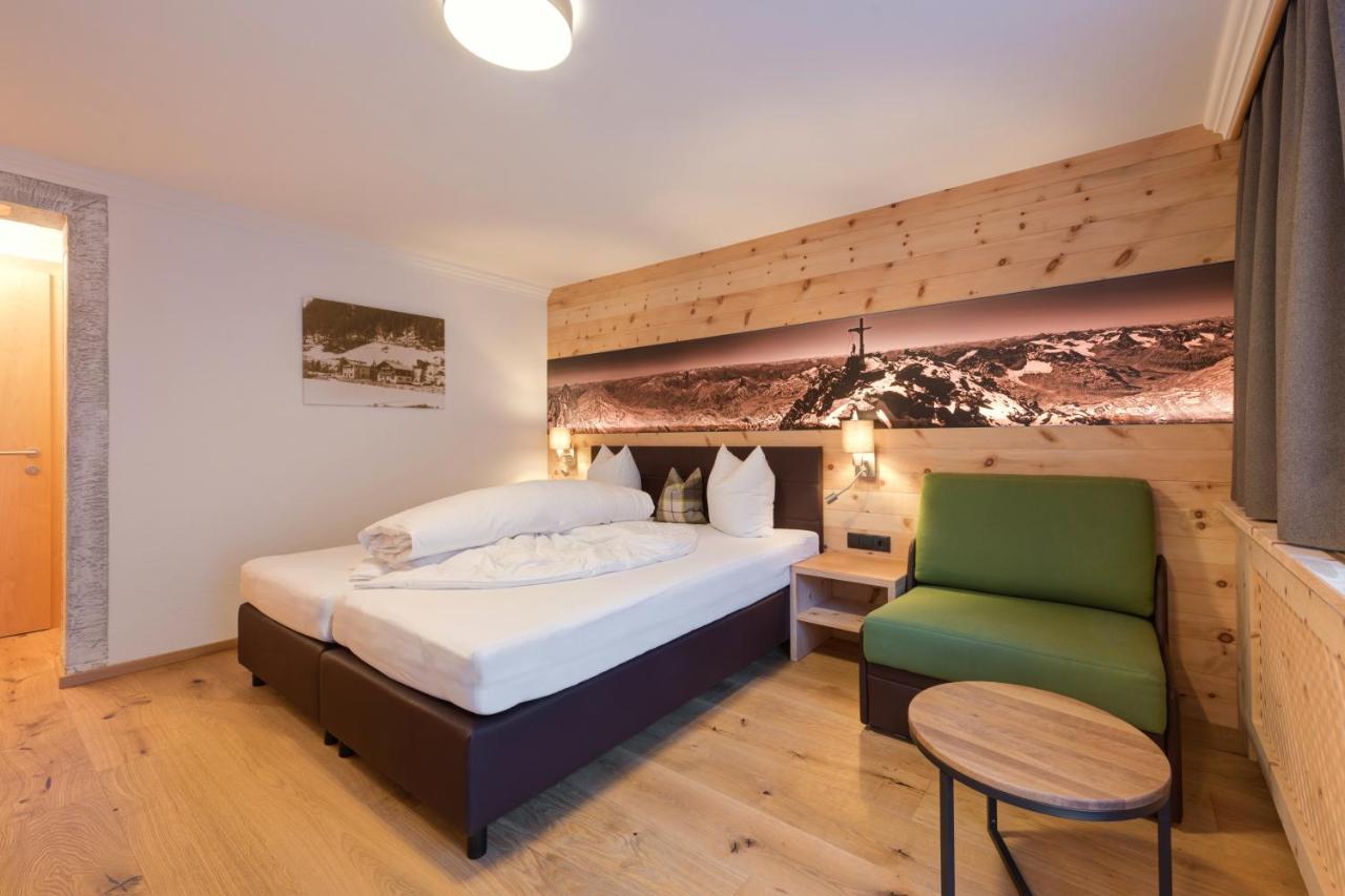 Hotel Enzian Paznaun See Εξωτερικό φωτογραφία