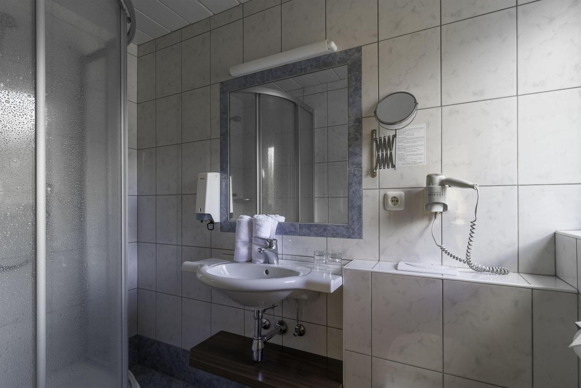 Hotel Enzian Paznaun See Δωμάτιο φωτογραφία