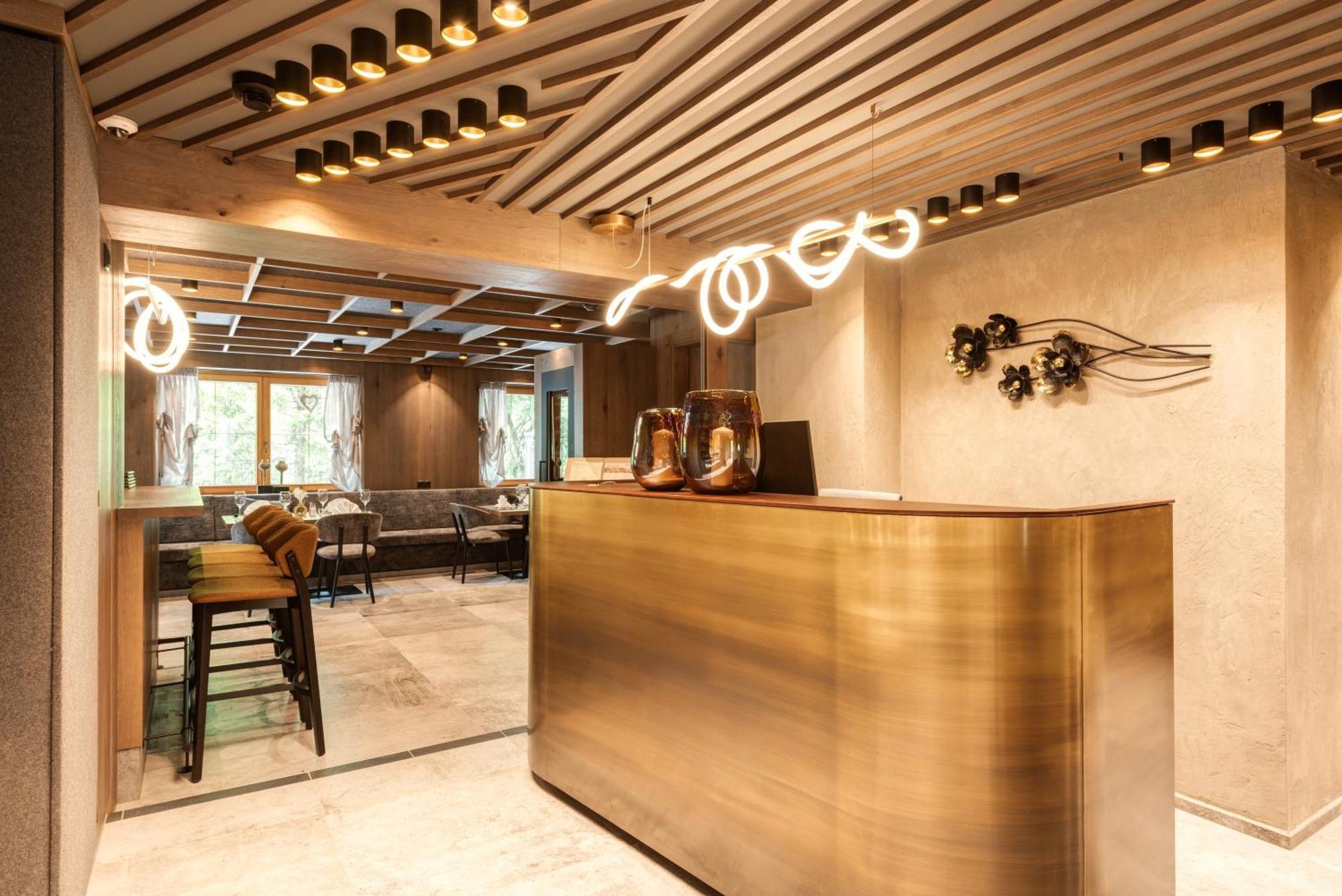 Hotel Enzian Paznaun See Εξωτερικό φωτογραφία