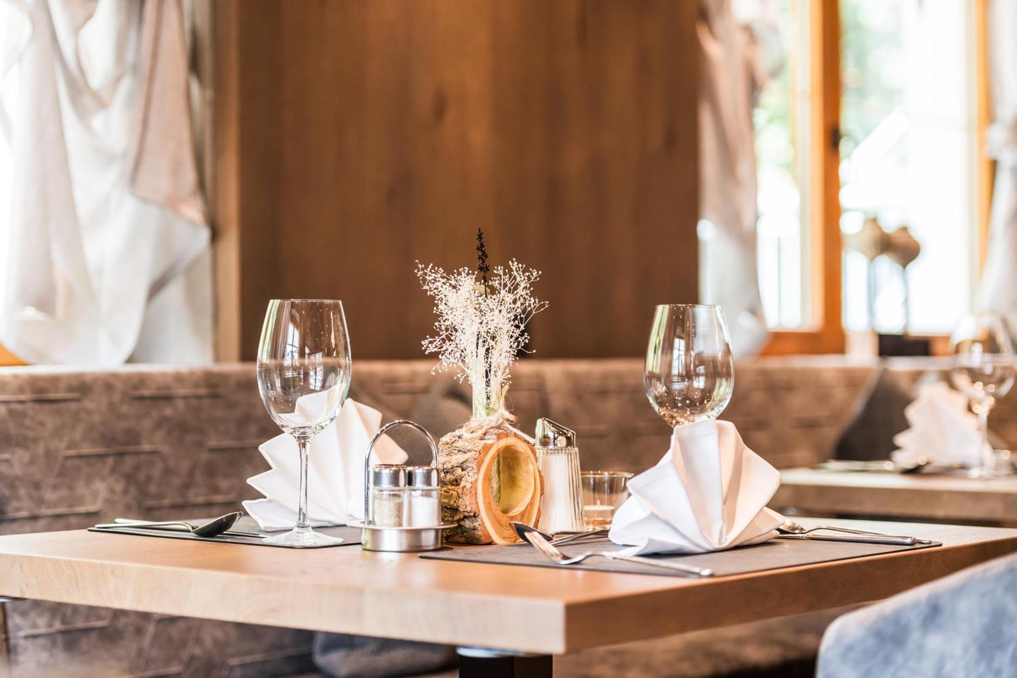 Hotel Enzian Paznaun See Εξωτερικό φωτογραφία