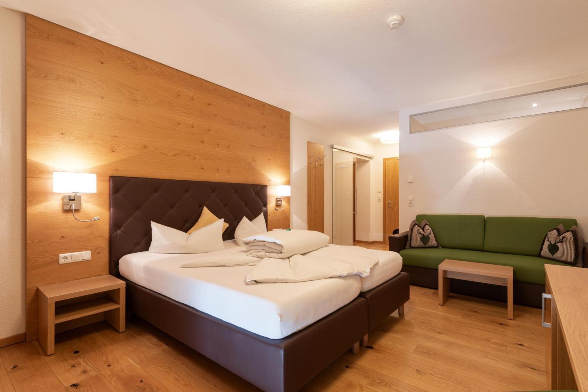 Hotel Enzian Paznaun See Εξωτερικό φωτογραφία