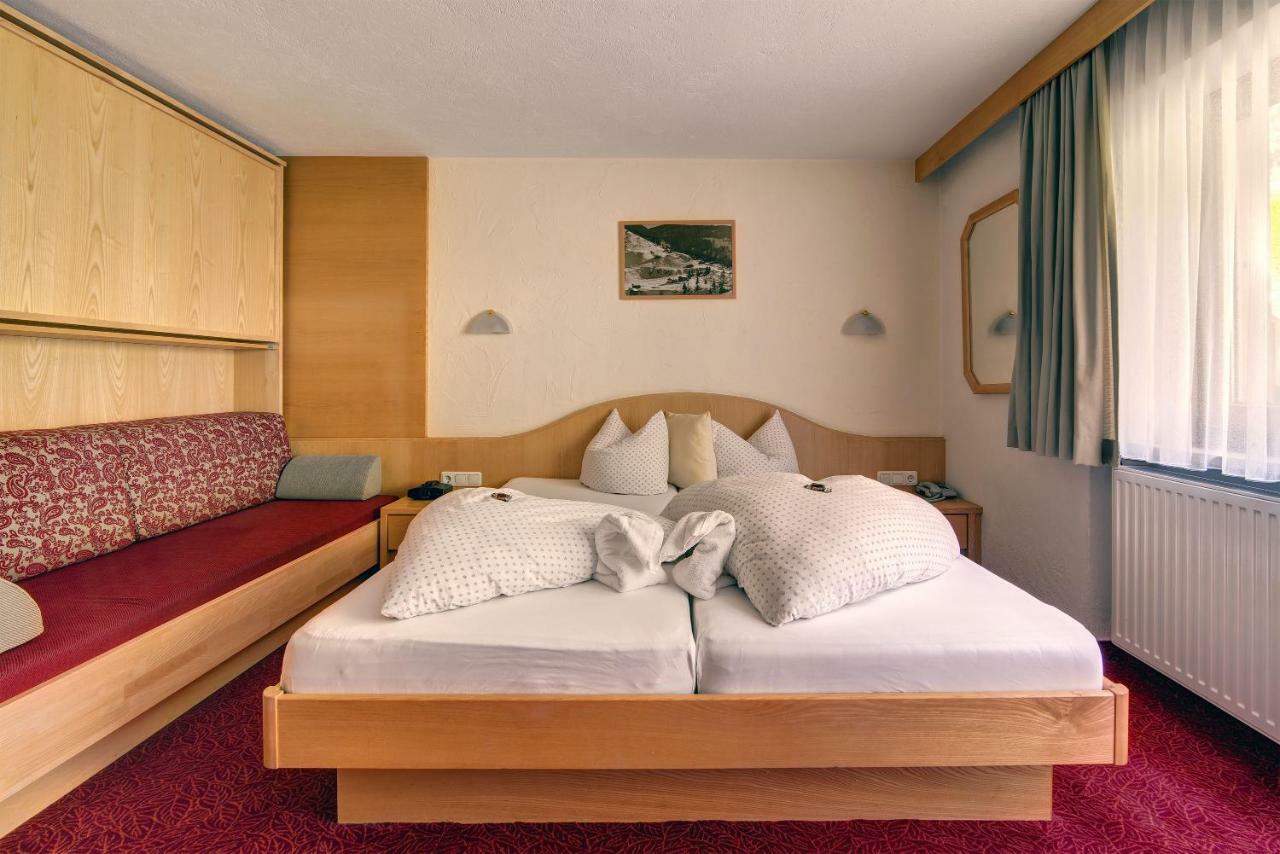 Hotel Enzian Paznaun See Εξωτερικό φωτογραφία
